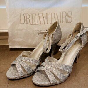 Dream Paris Amore-01 Women’s Silver Glitter Metallic Dressy Heeled Shoes Sz 7